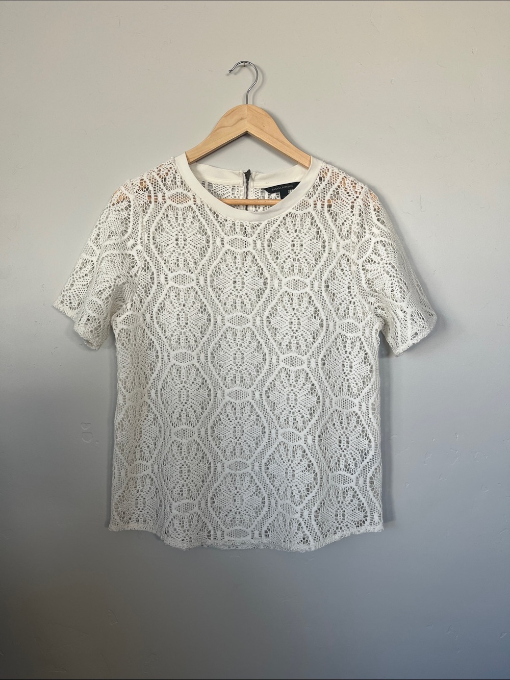 Banana Republic | White Crochet Short Sleeve Top